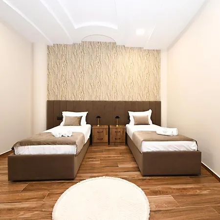 Hotel New York G Dajt Tirana