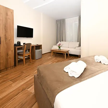 Hotel New York G Dajt Tirana