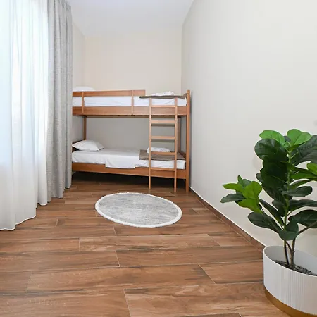 New York G Dajt Hotel Tirana