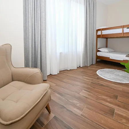 New York G Dajt Hotel Tirana