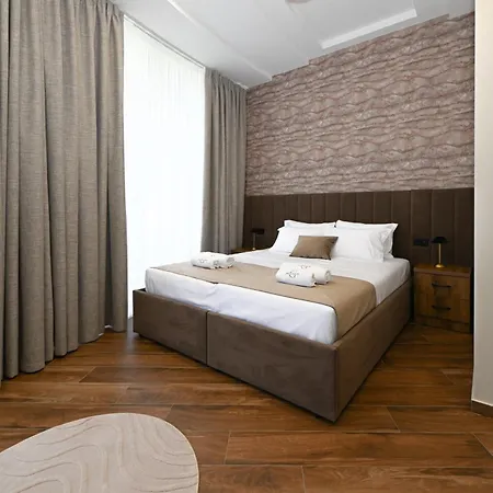 New York G Dajt Hotel Tirana